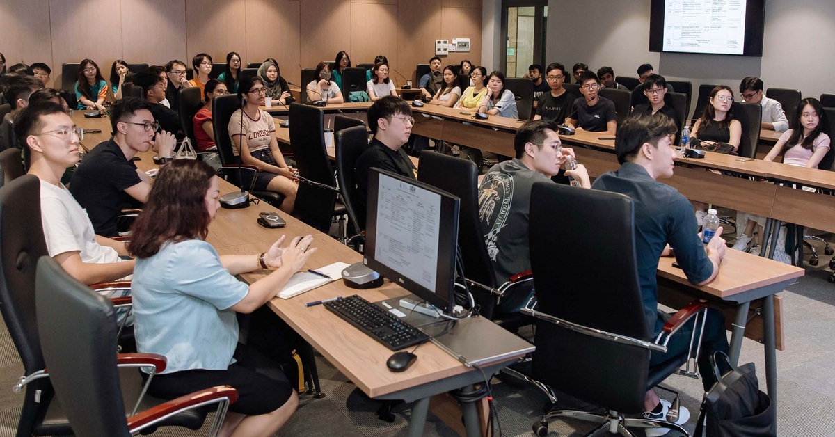 Vì sao 22.000 du học sinh nước ngoài chọn học tập ở Việt Nam? - Tuổi Trẻ  Online