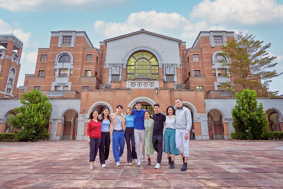 Phân biệt hệ 1+4 và Vừa học vừa làm khi đi Du học Đài Loan hima.edu.vn